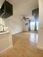20234 Cantara St in Los Angeles, CA - Building Photo - Building Photo