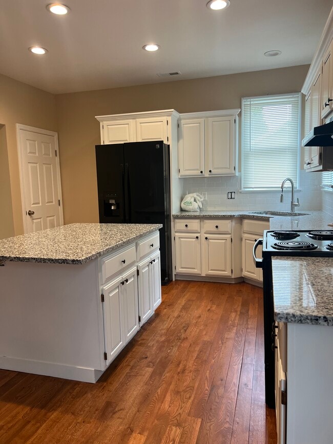 54 W Sharon Rd, Unit 2