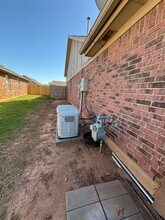 13304 SW 2nd Terrace in Yukon, OK - Building Photo - Building Photo