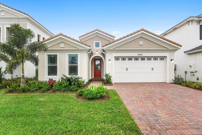 property at 5781 Lodgepole Ln