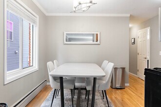 3024 Humboldt Ave S in Minneapolis, MN - Building Photo - Building Photo