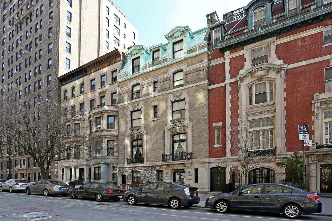 322 W 106th St in New York, NY - Foto de edificio
