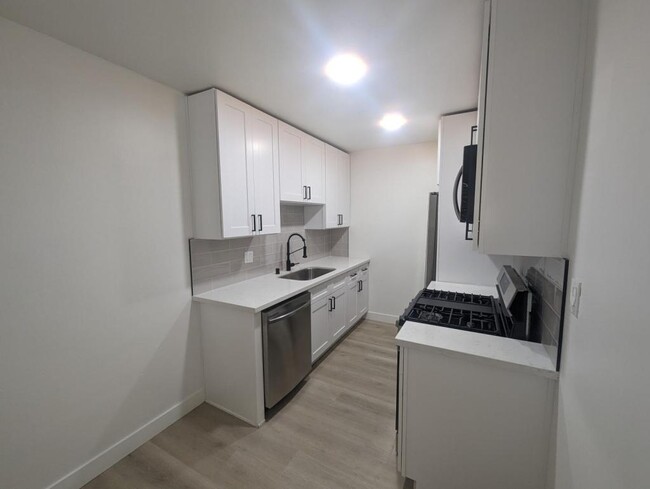 3752 Herman Ave in San Diego, CA - Building Photo - Building Photo
