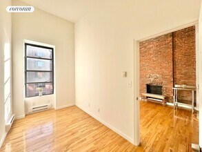 215 E 118th St in New York, NY - Building Photo - Building Photo