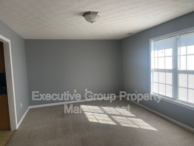 115 Kenilworth Ct in Radcliff, KY - Building Photo - Building Photo