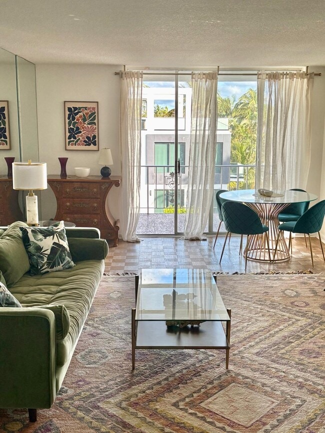 917 N Flagler Dr in West Palm Beach, FL - Building Photo - Building Photo