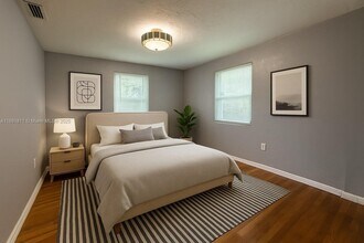 11305 NE 13th Ave in Miami, FL - Building Photo - Building Photo