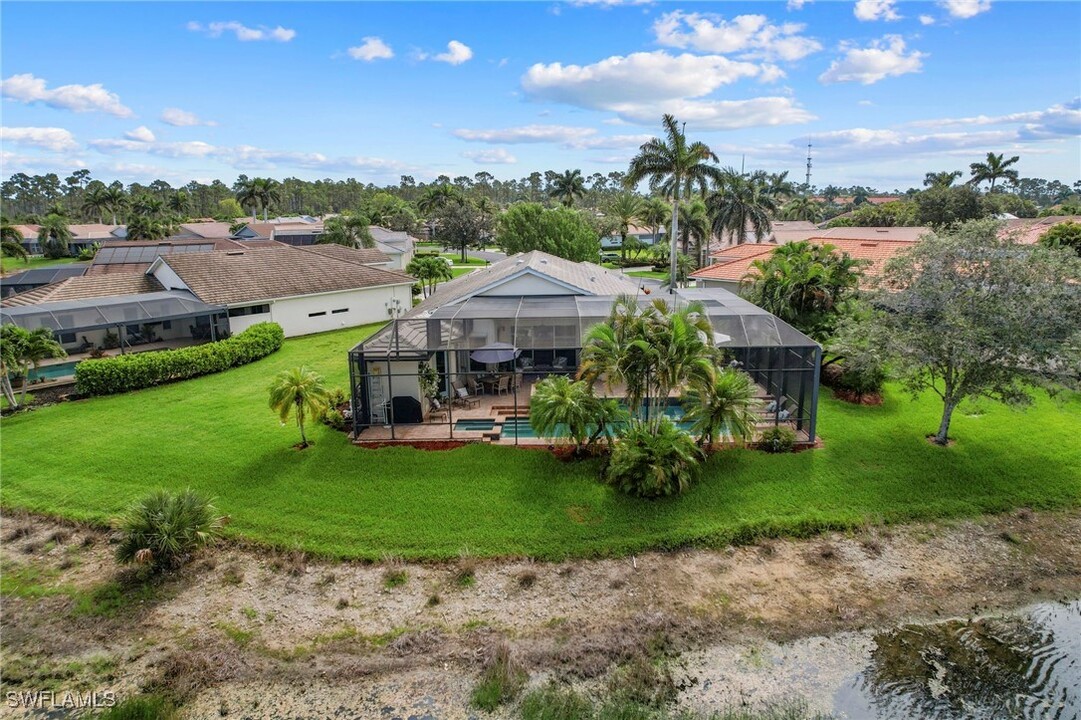 4924 Sedgewood Ln in Naples, FL - Building Photo