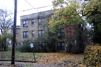 Vernon Hall in Philadelphia, PA - Foto de edificio - Building Photo