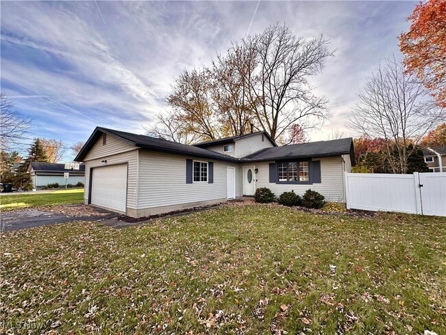 6192 Jaycox Rd in North Ridgeville, OH - Foto de edificio - Building Photo