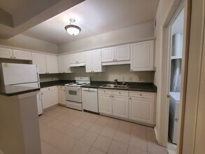 6820 Hwy 70 S-Unit -117 in Nashville, TN - Building Photo - Building Photo