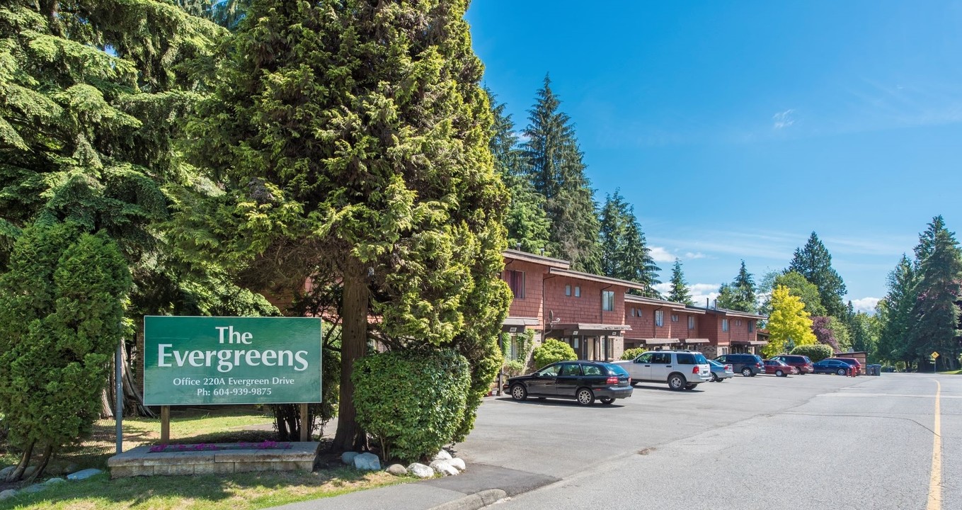 210A Evergreen Dr in Port Moody, BC - Building Photo