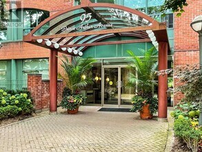 95 Prince Arthur Ave in Toronto, ON - Building Photo - Building Photo