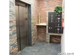 714 N Townsend St in Syracuse, NY - Building Photo - Building Photo