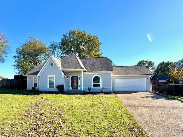 4904 Harvest Fields Cir in Memphis, TN - Building Photo