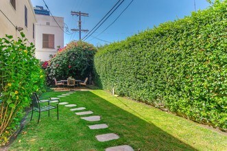 615 S Cochran Ave in Los Angeles, CA - Building Photo - Building Photo
