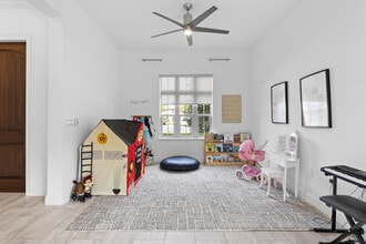 10414 Angel Oak Ct in Orlando, FL - Building Photo - Building Photo