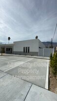 517 S Mountain View Dr in Palm Springs, CA - Building Photo