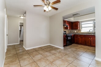 1733 Ragland Ave in Clearwater, FL - Building Photo - Building Photo