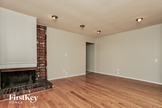 13235 Delft Dr in St. Louis, MO - Building Photo - Building Photo