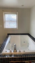 18428 Beland St, Unit Apt 204 in Detroit, MI - Building Photo - Building Photo