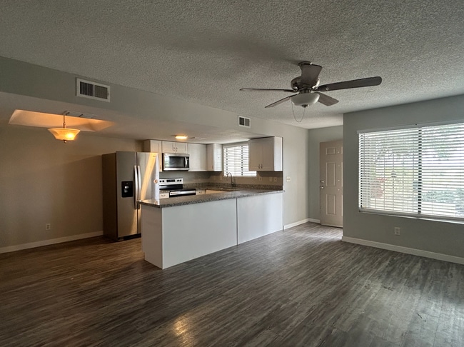10428 E La Palma Ave in Gold Canyon, AZ - Building Photo - Building Photo