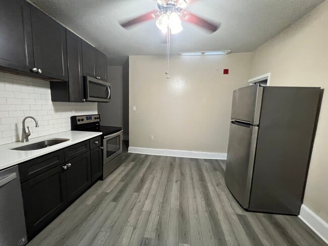 521 S 41st St, Unit #3f photo'