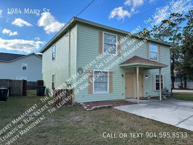 1984 Mary St in Atlantic Beach, FL - Building Photo - Building Photo