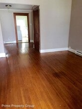 407 W Green St in Champaign, IL - Building Photo - Building Photo