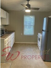 580 S Minter St in Stephenville, TX - Building Photo - Building Photo