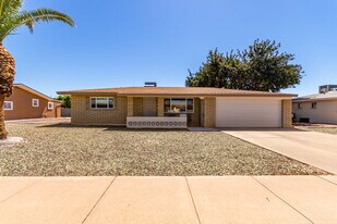 6233 E Dodge St in Mesa, AZ - Building Photo