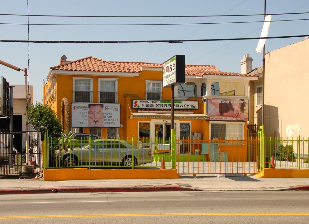 3714 Pico Blvd in Los Angeles, CA - Foto de edificio