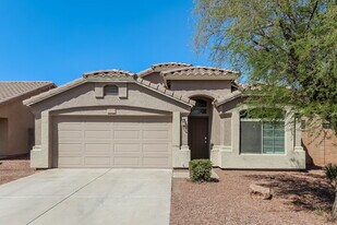 11402 W Davis Ln in Avondale, AZ - Building Photo