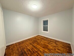 19 Union St in Southbridge, MA - Building Photo - Building Photo