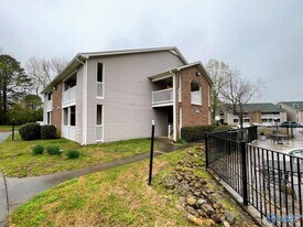 6634 Willow Pointe Dr NW in Huntsville, AL - Building Photo