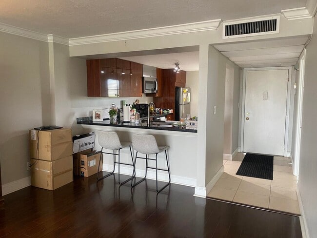 property at 9 Royal Palm Way