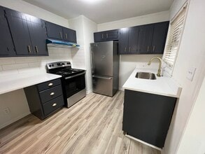 2128 E 12th St in Winston-Salem, NC - Building Photo - Building Photo