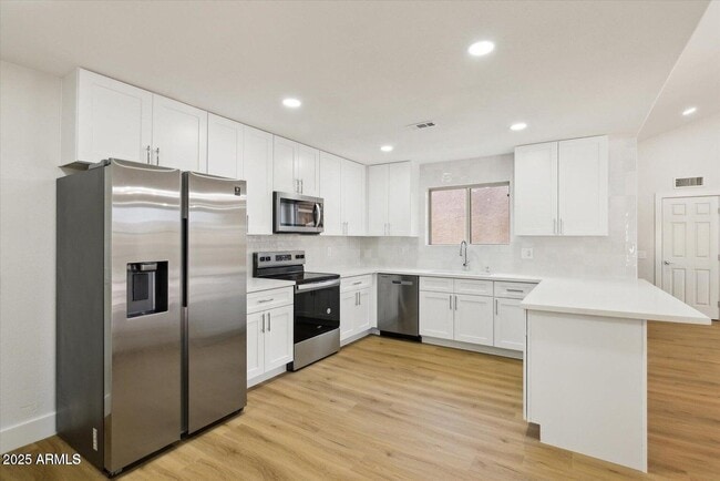 26034 S Glenburn Dr in Sun Lakes, AZ - Building Photo - Building Photo