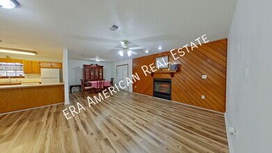 101 Drewson Dr in Crestview, FL - Building Photo - Building Photo
