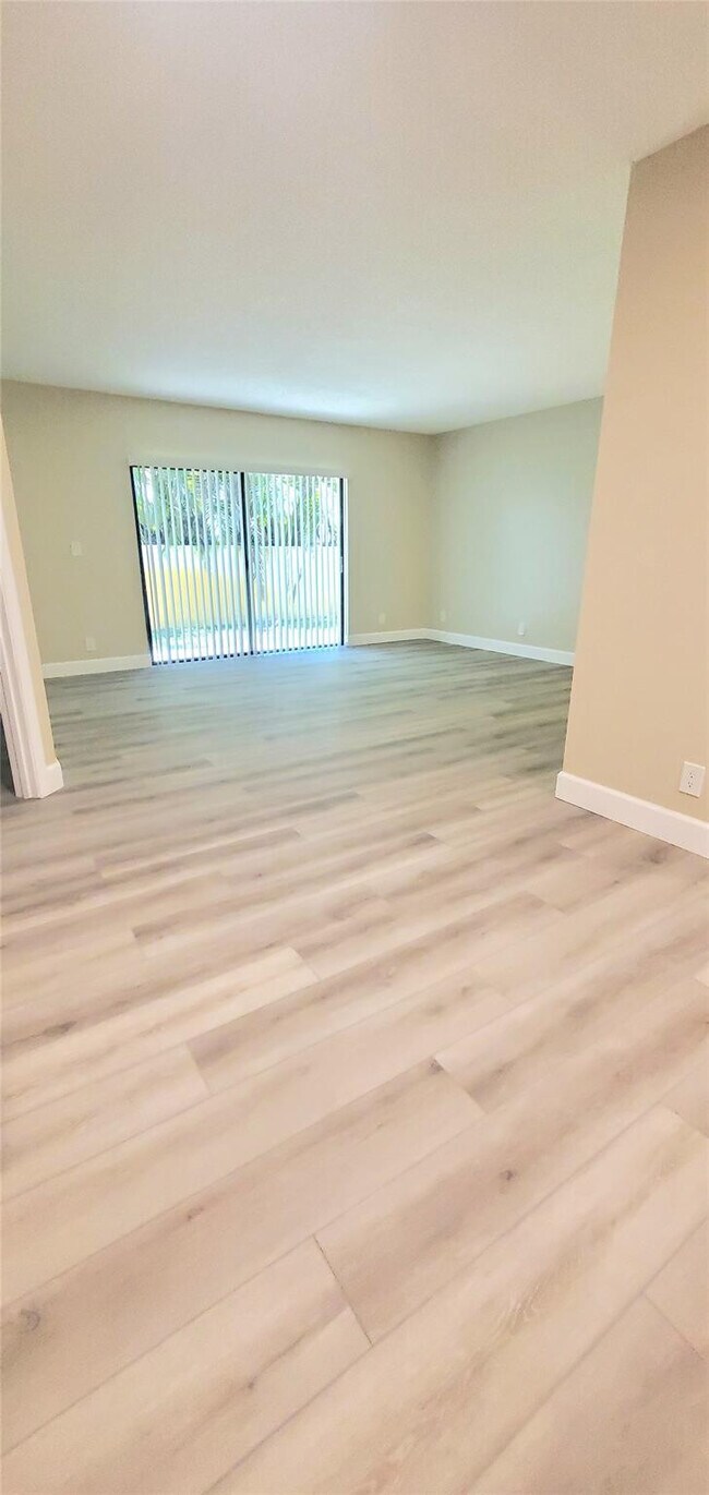 3013 NW 92nd Ave in Coral Springs, FL - Building Photo - Building Photo