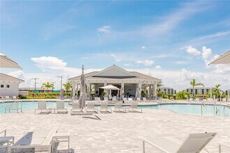 6040 Ellerston Wy in Ave Maria, FL - Foto de edificio - Building Photo