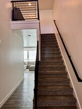 1860 S Courtney Way in West Haven, UT - Foto de edificio - Building Photo