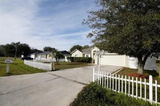 610 Tamarin Ln in Kissimmee, FL - Building Photo - Building Photo