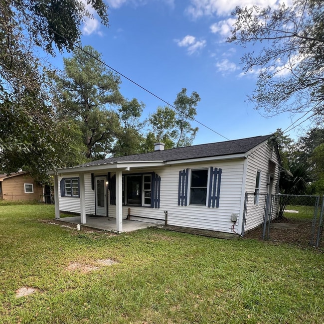 property at 1916 Dabney Dr