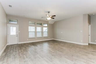 422 Shari Dr in Midlothian, TX - Building Photo - Building Photo