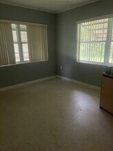 2315 Coolidge Rd in Fort Pierce, FL - Building Photo - Building Photo