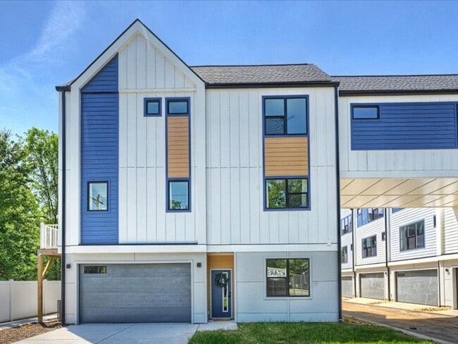 property at 3819 Tuckaseegee Rd
