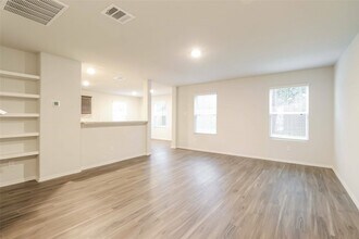 2549 Coho Dr in Shenandoah, TX - Building Photo - Building Photo