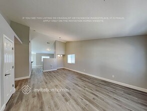 15 Whitestone Ct in Elk Grove, CA - Foto de edificio - Building Photo