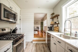 168 North St in Mattapoisett, MA - Foto de edificio - Building Photo